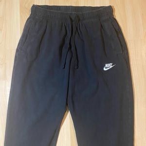 Nike joggers sweatpants